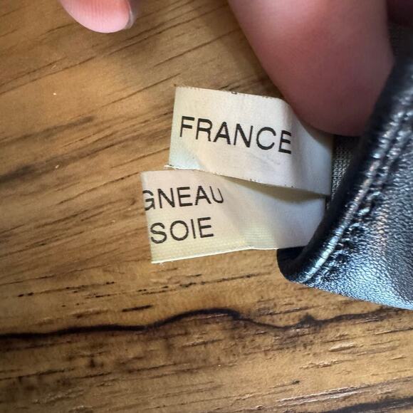 Loewe Black Lambskin Anagram Leather Gloves est size Small Authentic CoA - Picture 5 of 8